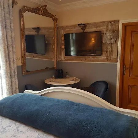 La Marlottine 4*