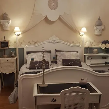 La Marlottine Couette-café